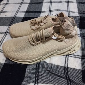 Sneakers beige women